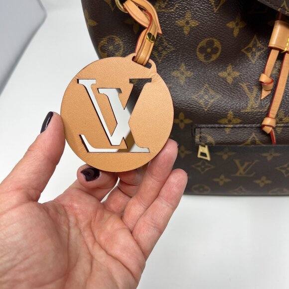 🤩😍🌟 SUPER CONDITION*AUTHENTIC Louis Vuitton Montsouris PM Backpack Monogram‼️ - Picture 7 of 16